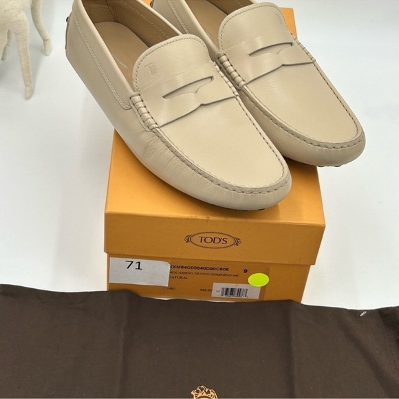 Men’s Tod’s leather driver loafers size 9, made in Italy